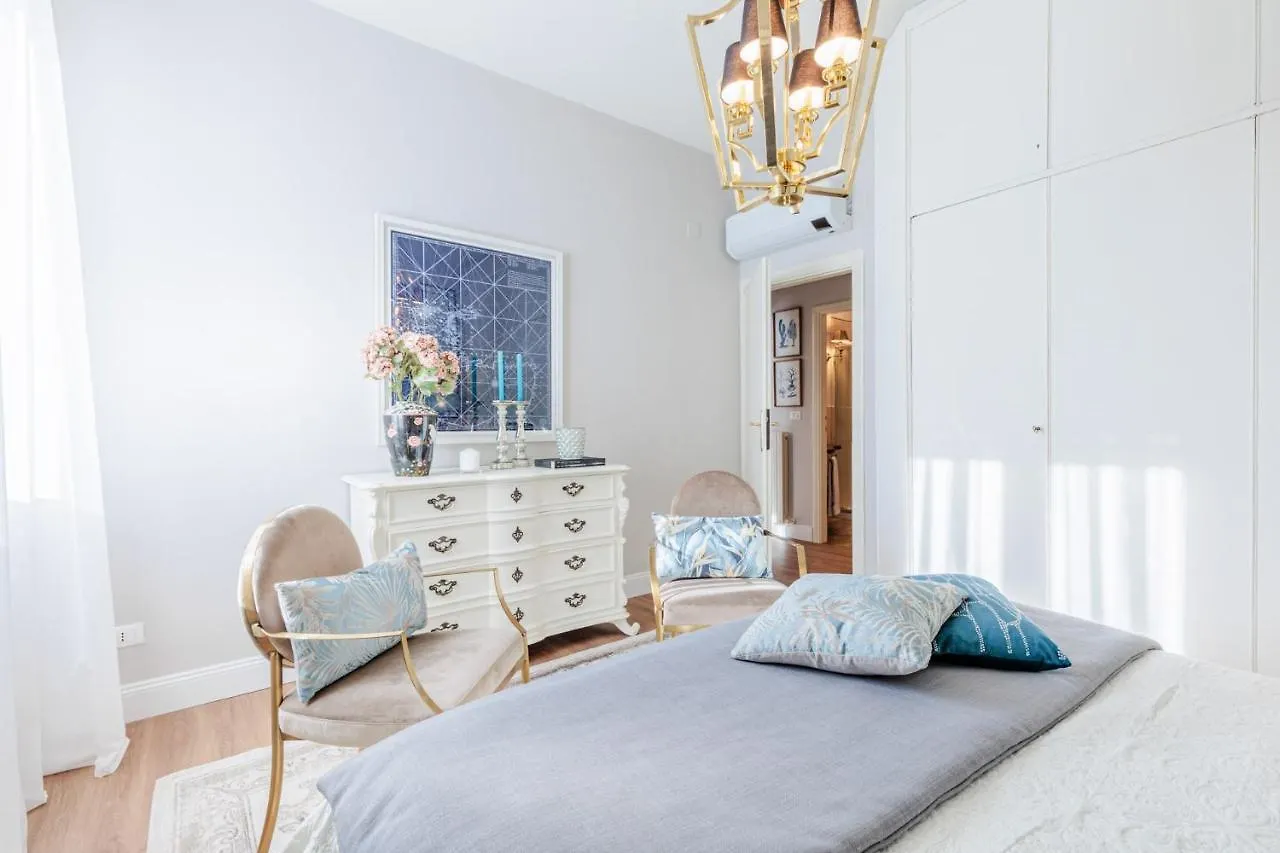 Apartamento Appartmento Fronte Mare Con Garage Privato Lido di Camaiore Itália